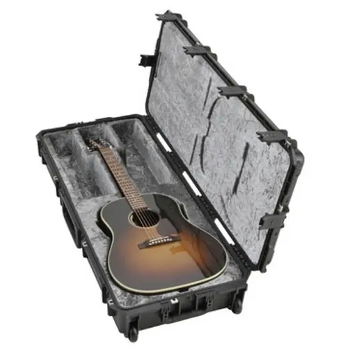 Kampanj SKB iSeries 4217-18 vattentätt flightcase akoestisk gitarr