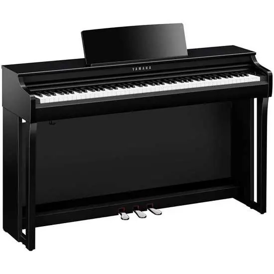 Handla nu Yamaha CLP-825PE Polished Ebony